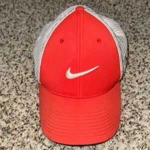 Women’s Nike VRS Golf Flex Fit Cap sz M/L